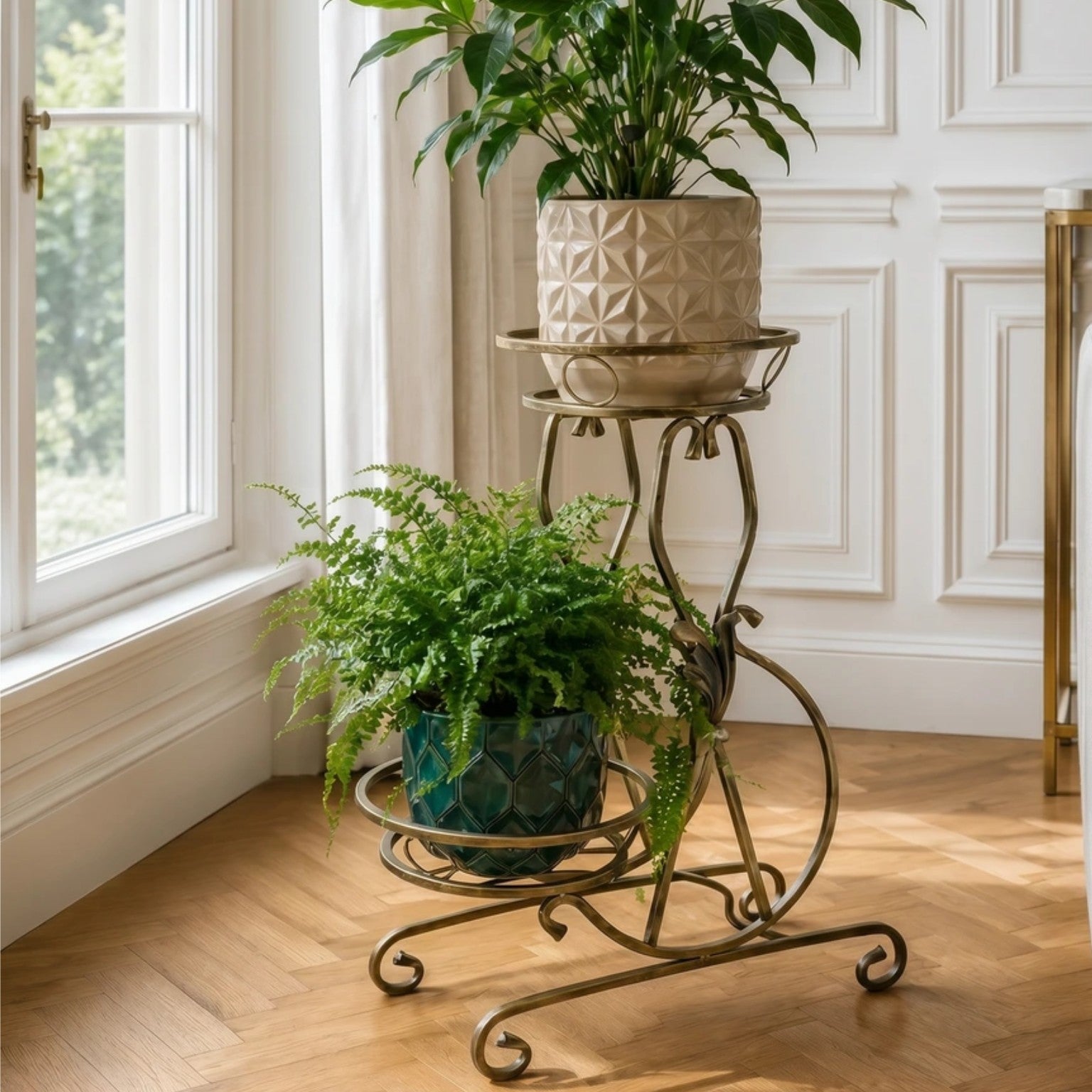 Kwietnik metalowy stojący 2 doniczki RUSTIC 63 złota patyna HGDECO